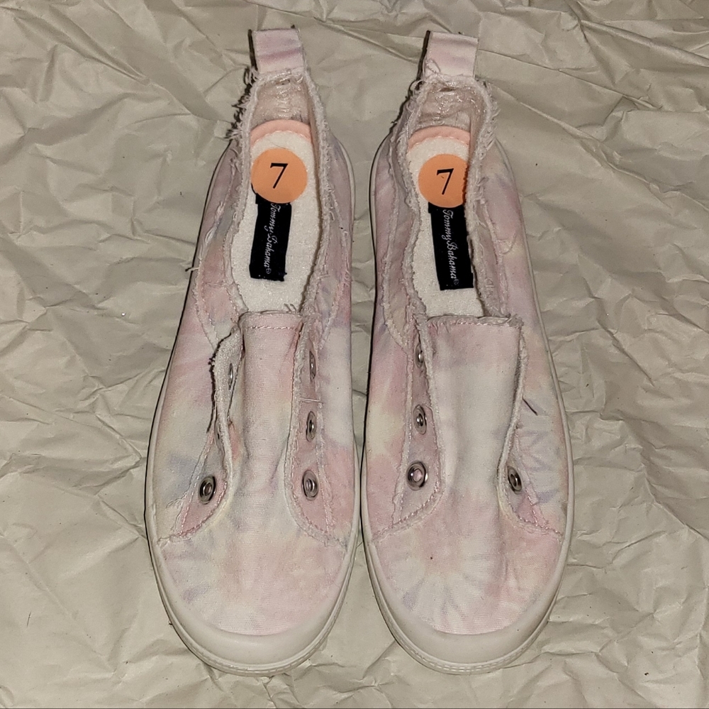 Tommy Bahama Tie Dye Shoes